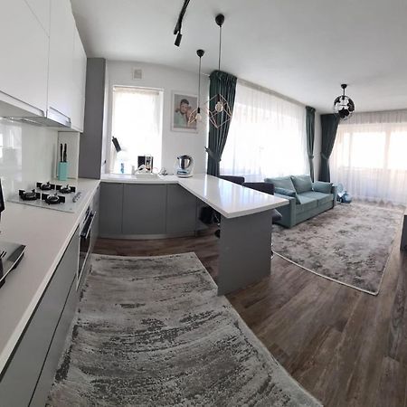 Ferienwohnung Apartament Coresimall Brașov Exterior foto