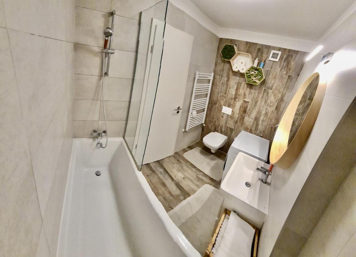 Ferienwohnung Apartament Coresimall Brașov Exterior foto