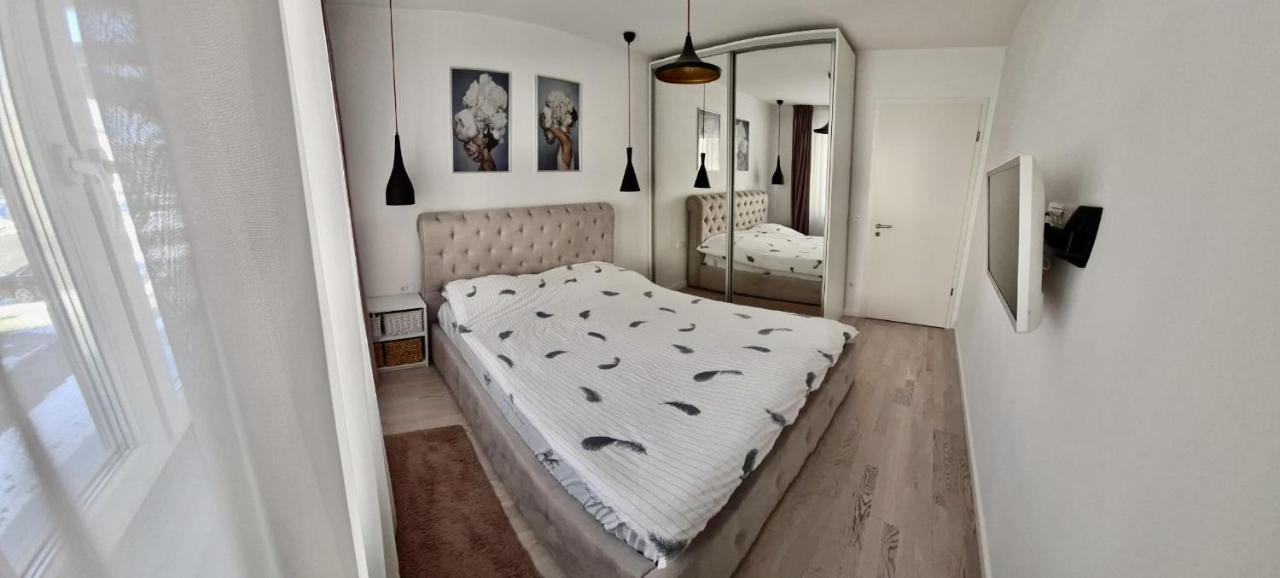 Ferienwohnung Apartament Coresimall Brașov Exterior foto