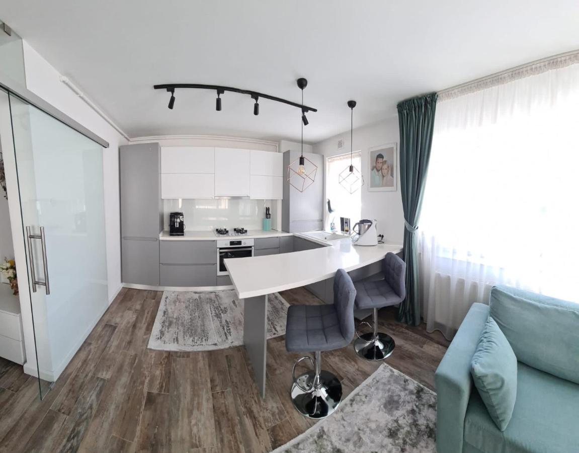 Ferienwohnung Apartament Coresimall Brașov Exterior foto